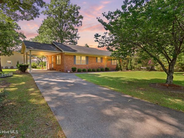 5218 Carr Drive , Grifton, NC 28530