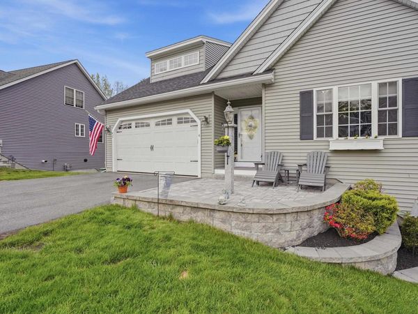 4 Mulligan Way, Unit 19, Kingston, NH 03848