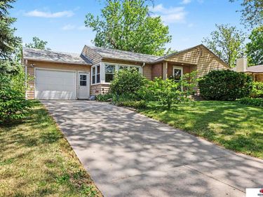 636 S 51 Street , Lincoln, NE 68510