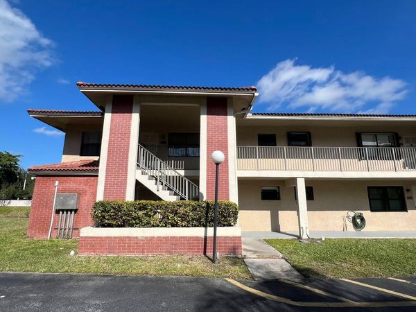9621 NW 4th Street, Unit 3e, Coral Springs, FL 33071