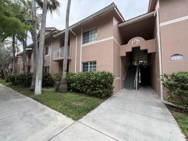 3211 Sabal Palm Manor, Unit 105, Davie, FL 33024