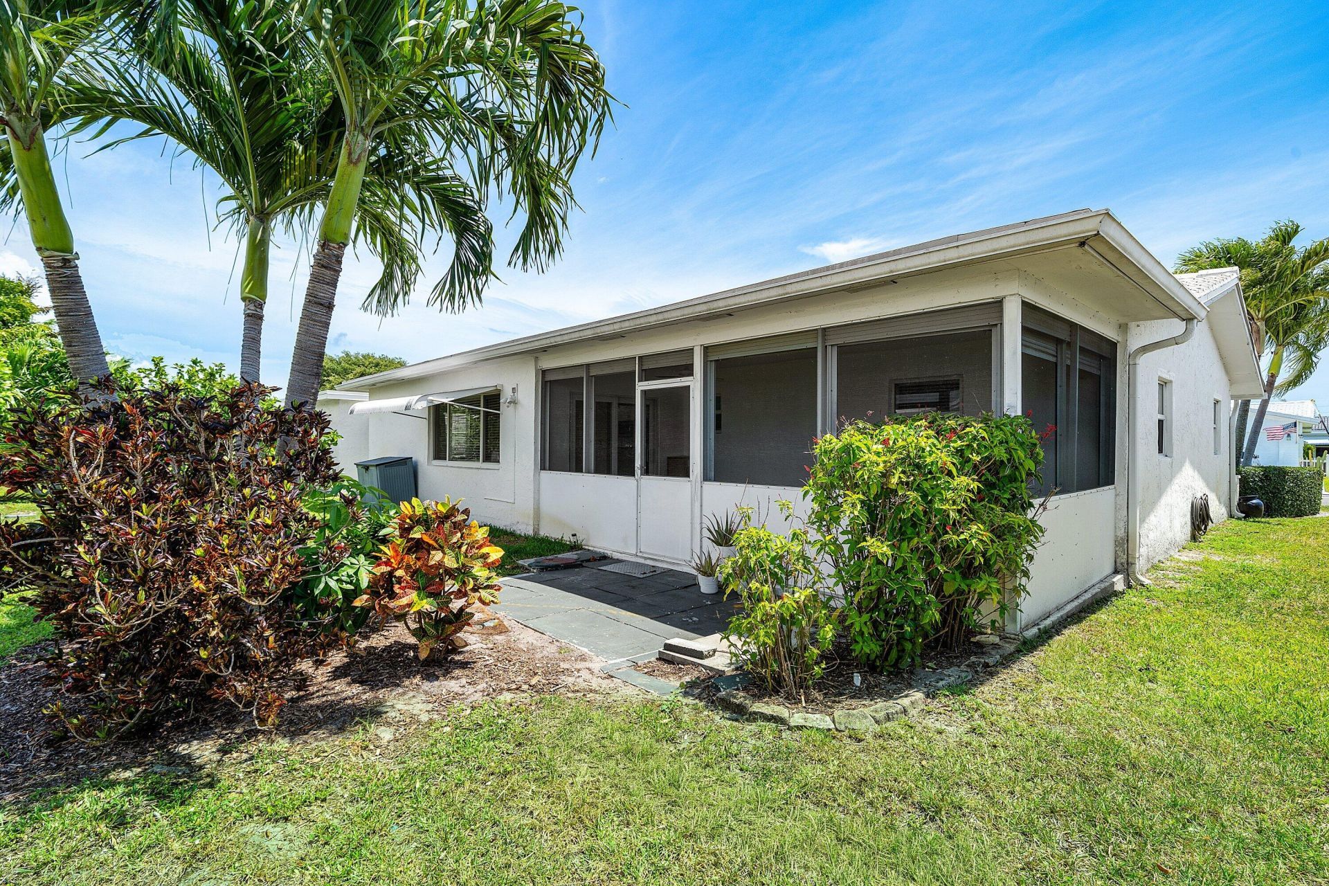 2105 SW 14th Place, Boynton Beach, FL 33426 Photo