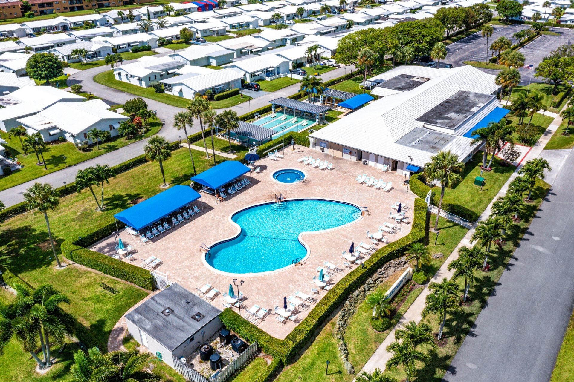 2105 SW 14th Place, Boynton Beach, FL 33426 Photo