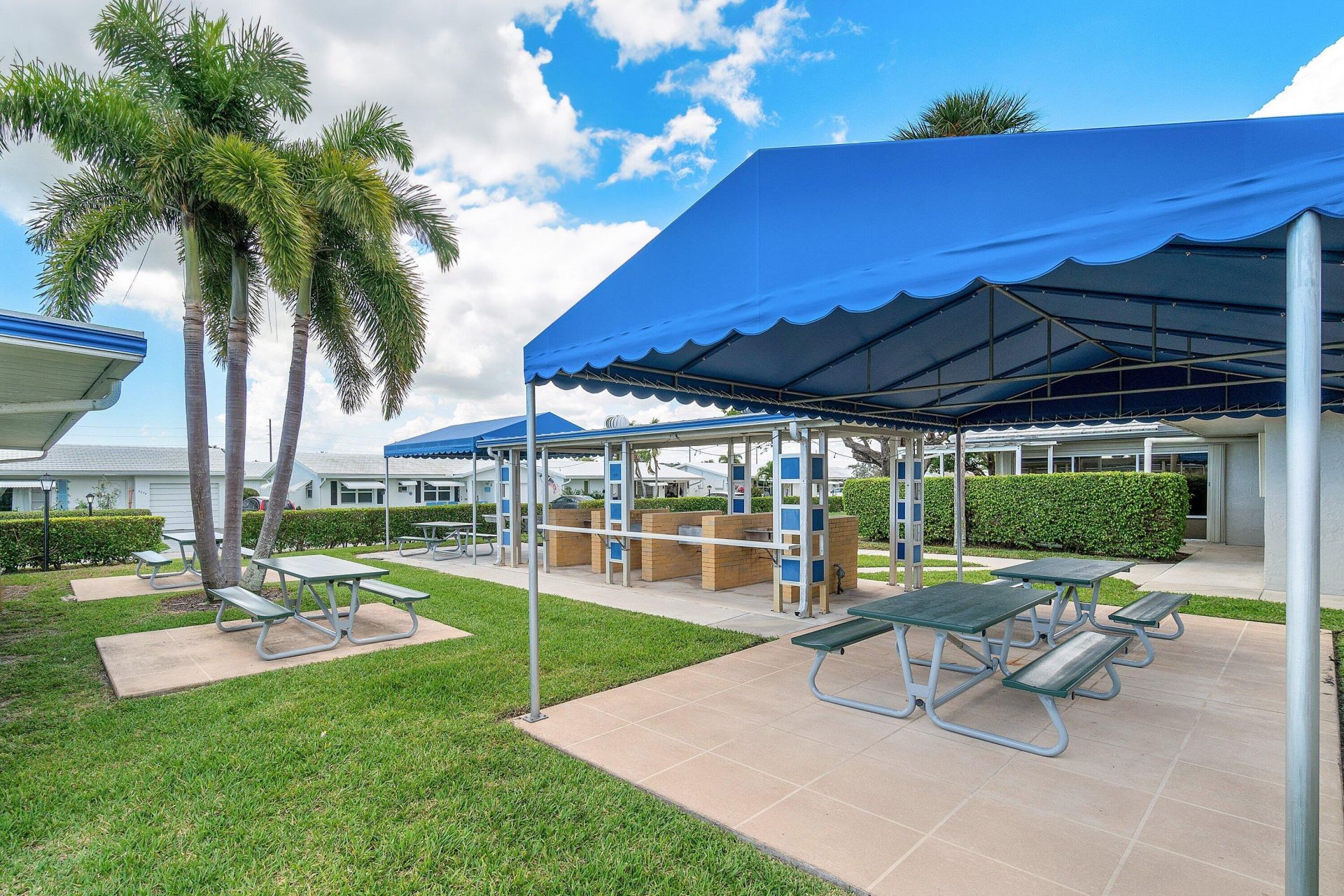 2105 SW 14th Place, Boynton Beach, FL 33426 Photo