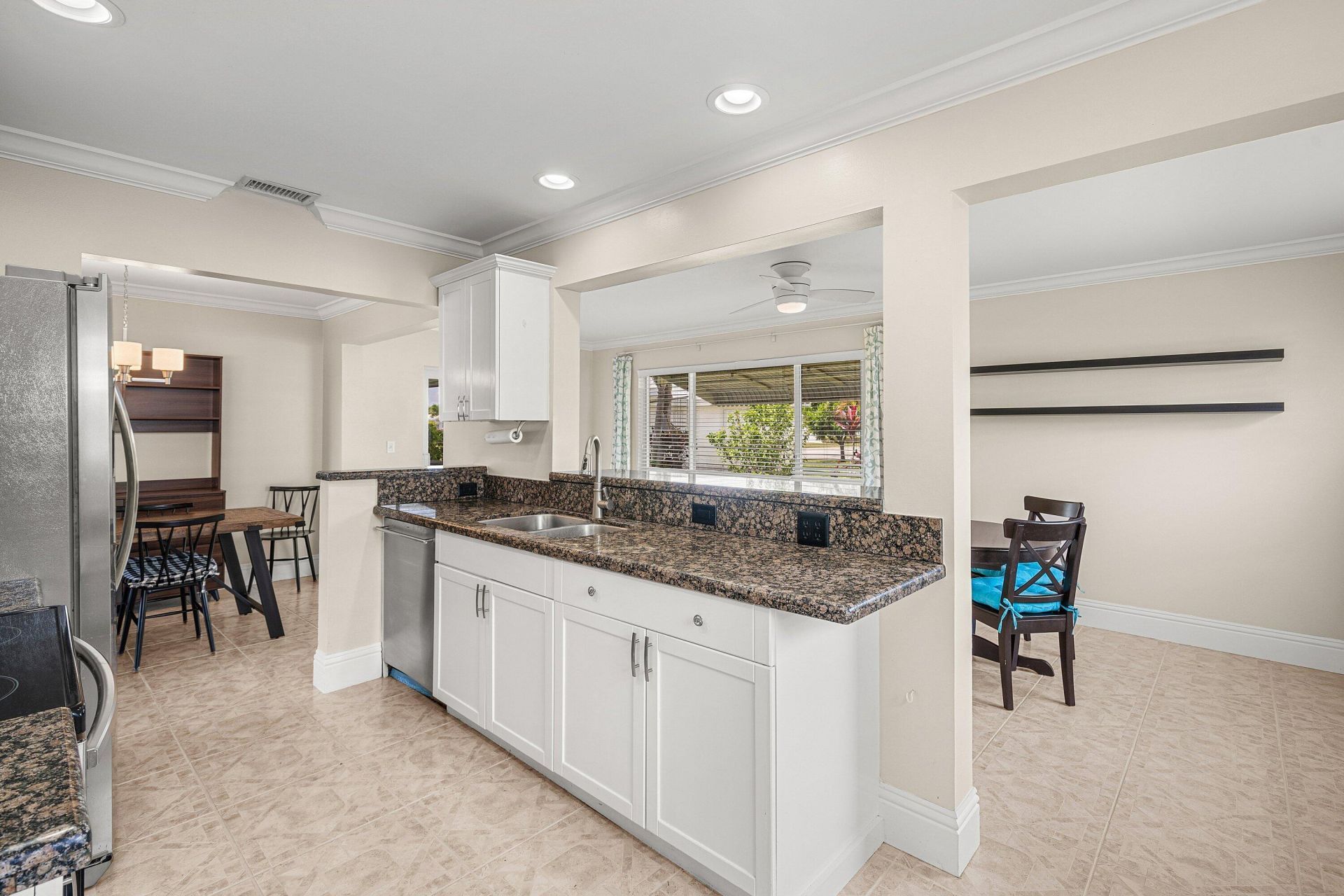 2105 SW 14th Place, Boynton Beach, FL 33426 Photo