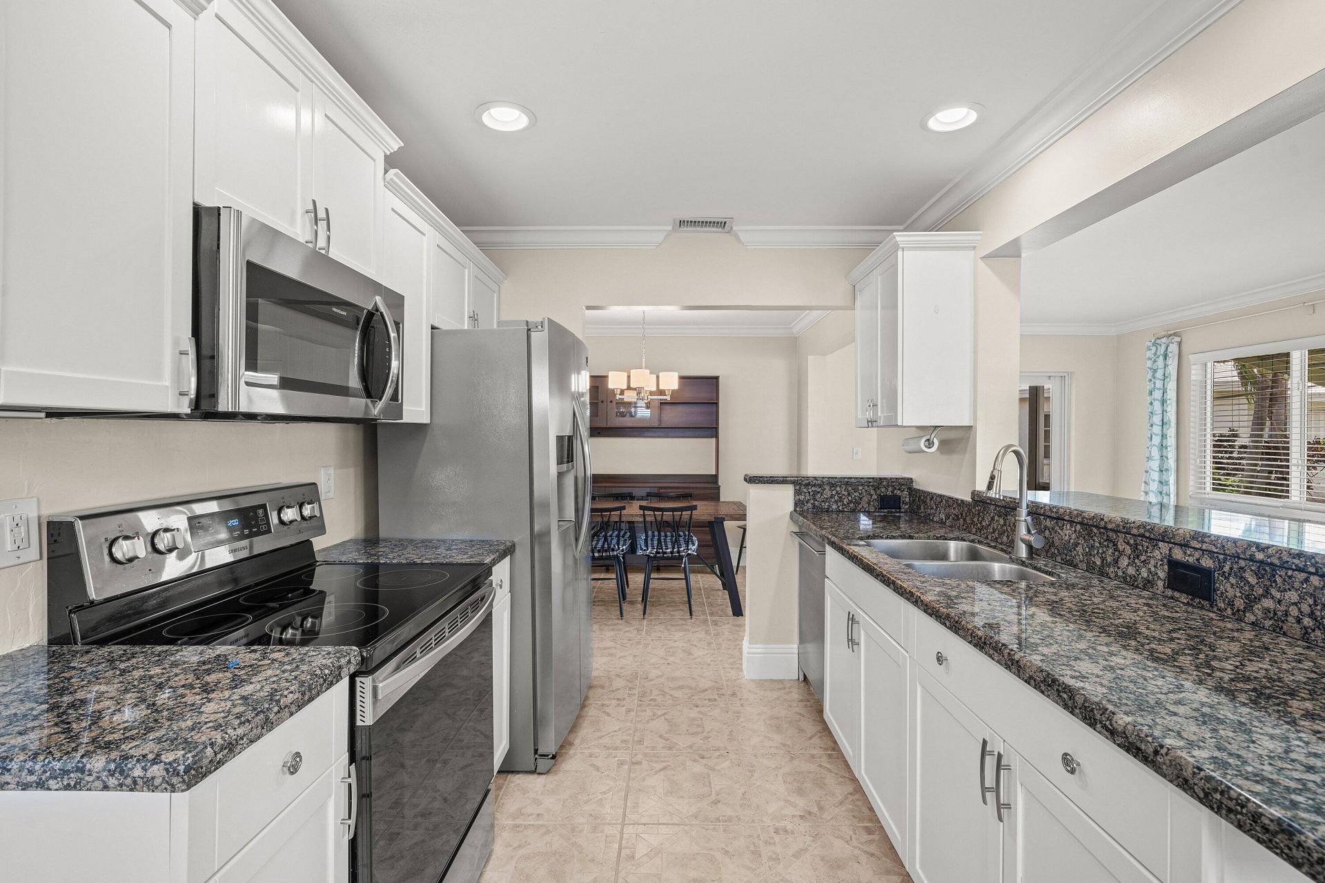 2105 SW 14th Place, Boynton Beach, FL 33426 Photo