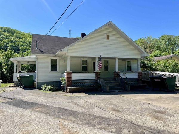 7894 Elk River Road, Clendenin, WV 25045