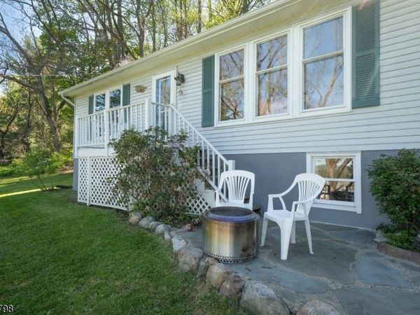 25 Hope Rd, Liberty, NJ 07838