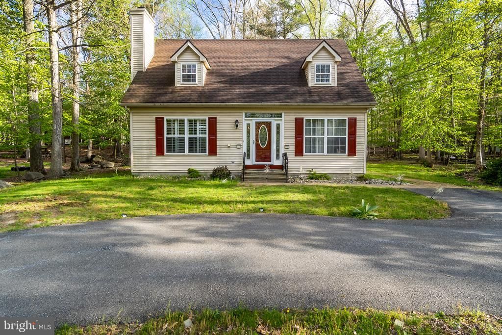 276 SPICEBUSH DRIVE, EAST STROUDSBURG, PA 18301