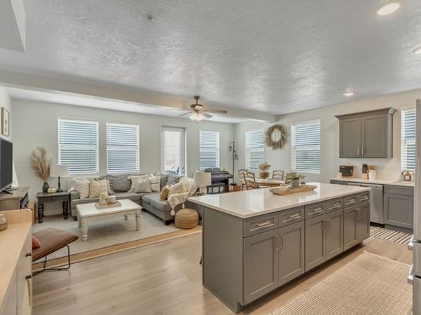 8342 S SKY MIRROR LN W, Unit H101, Midvale, UT 84047