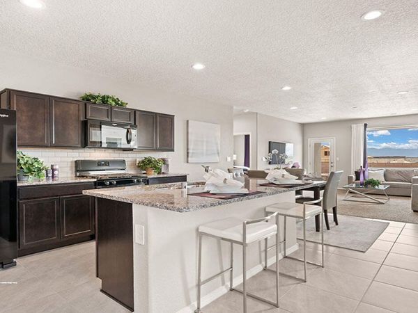1514 Gleneagles Street NE, Rio Rancho, NM 87144
