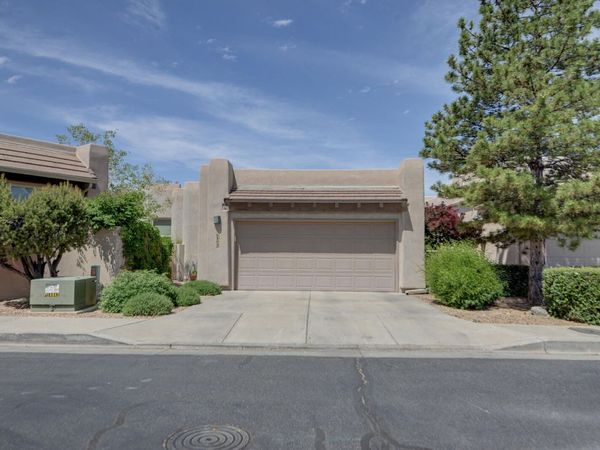 6309 Greyleaf Trail NE, Albuquerque, NM 87111