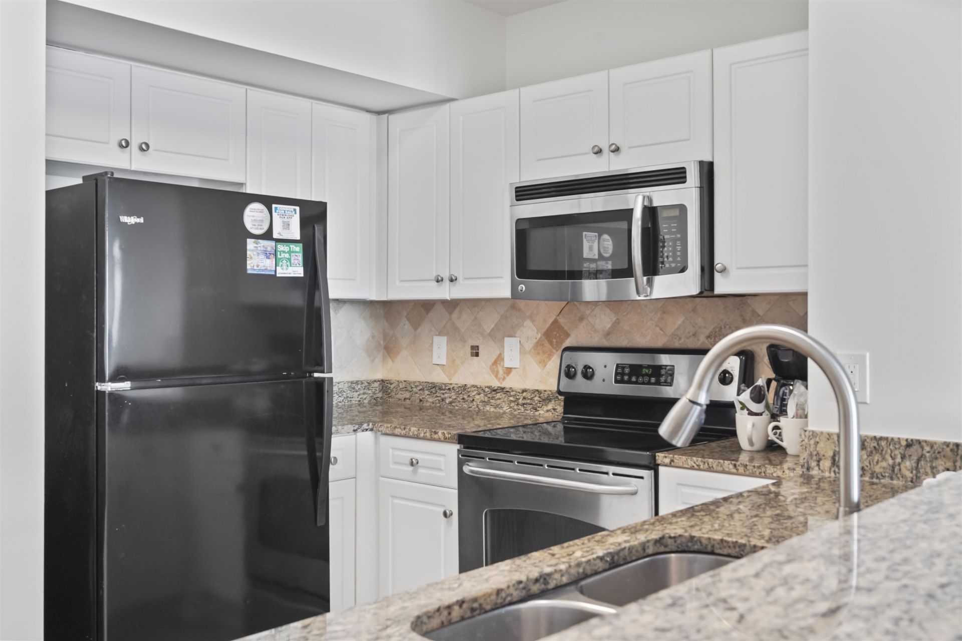 3000 N Ocean Blvd. Photo 26