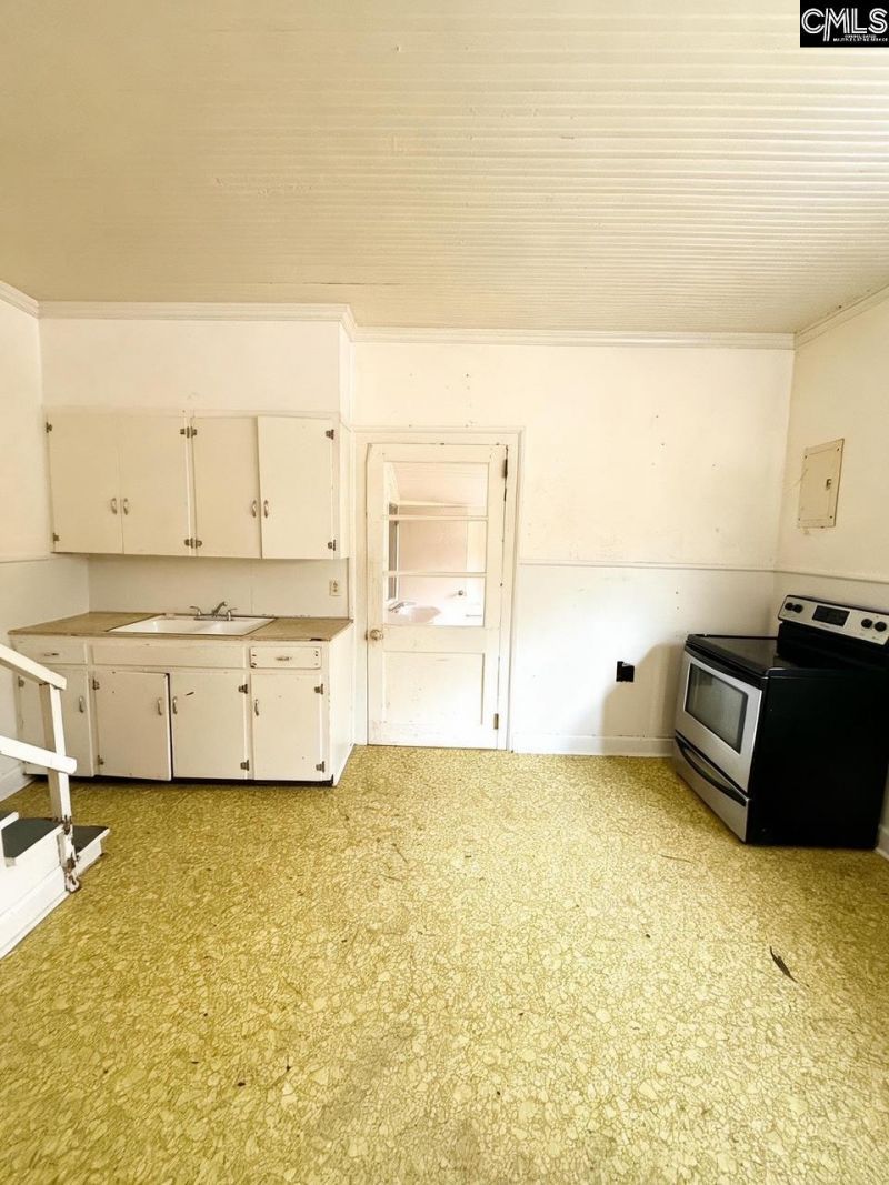 625 Oneal Street Photo 10