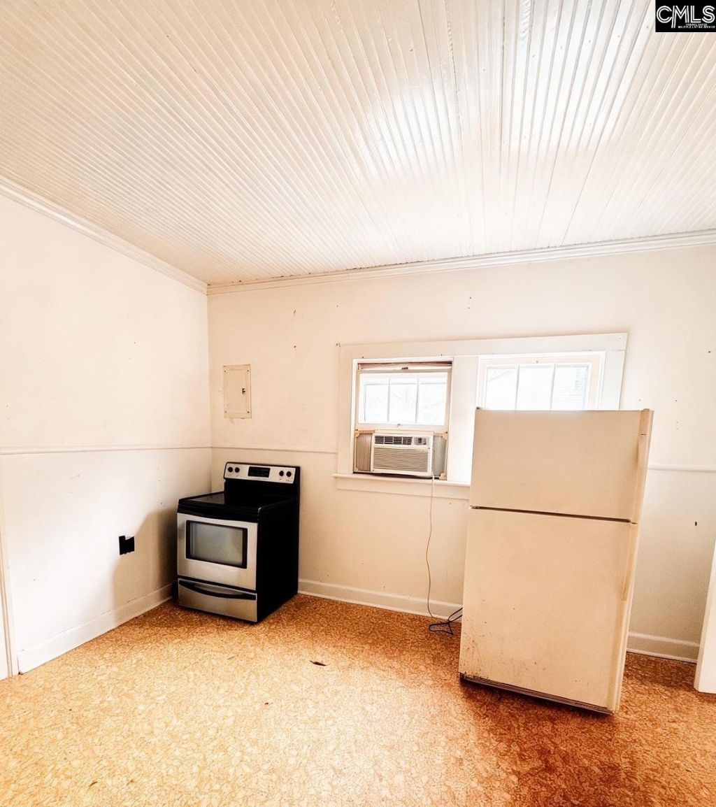 625 Oneal Street Photo 9