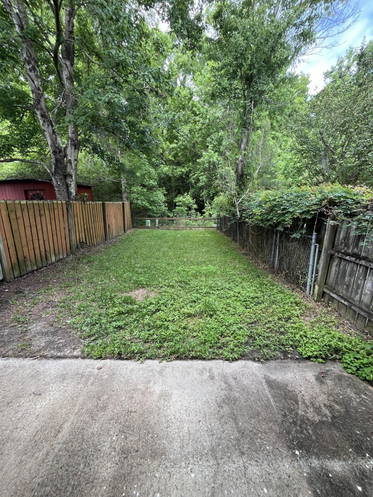 5040 Foxwood Drive Photo 12