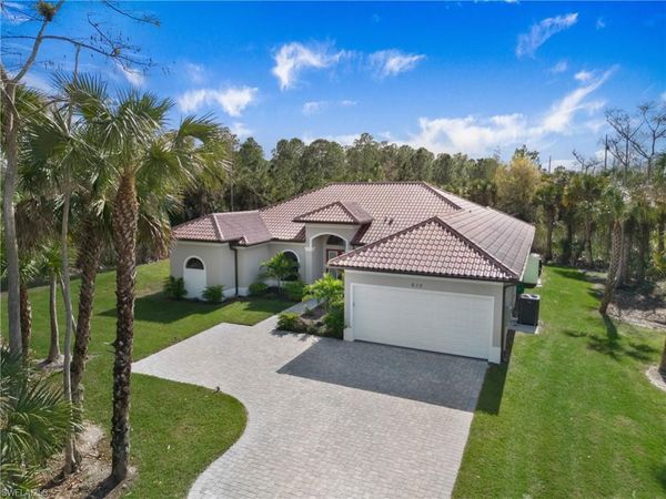 610 25th AVE NW, NAPLES, FL 34120