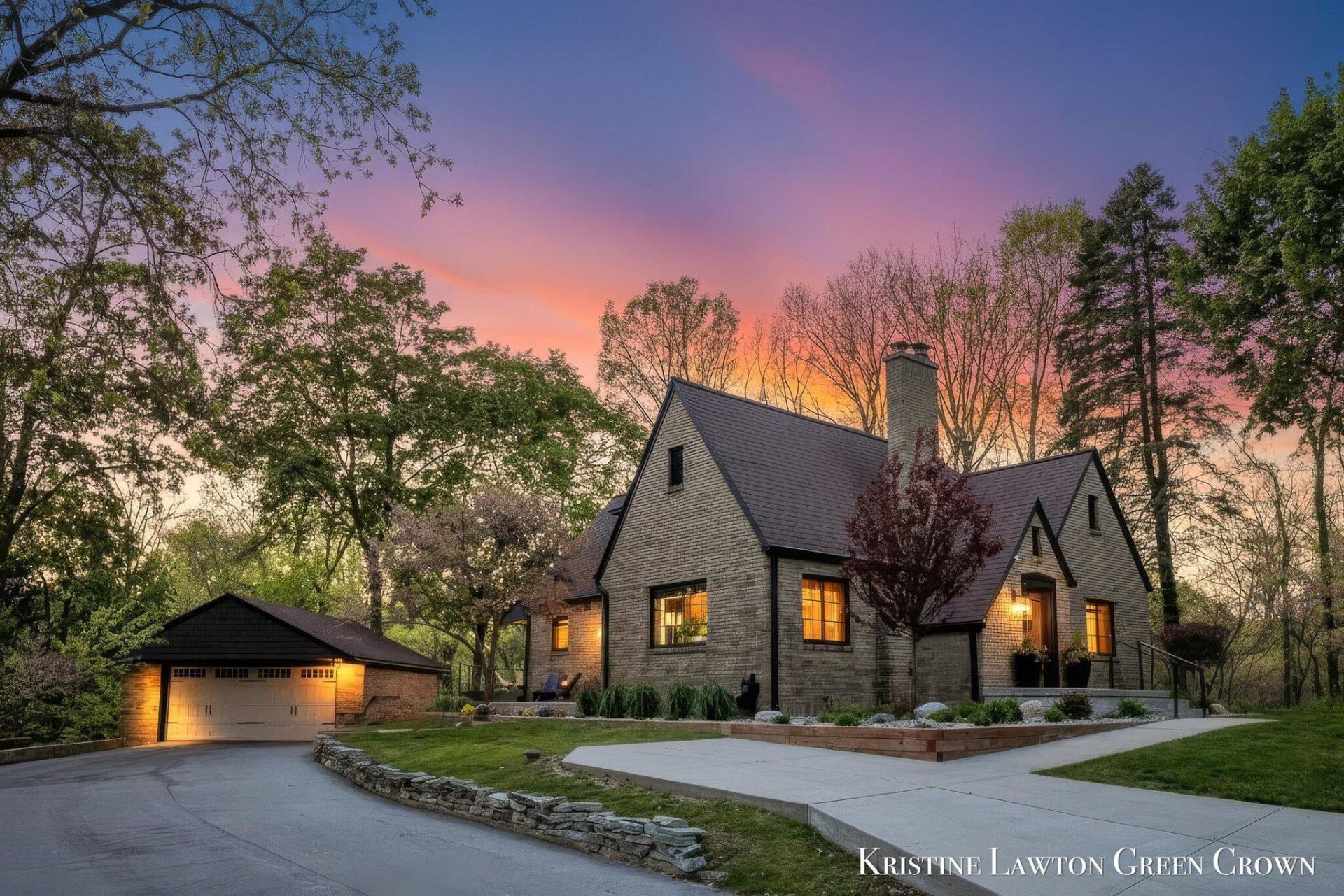200 Greenridge Drive Nw, Grand Rapids, MI 49544 Main Photo