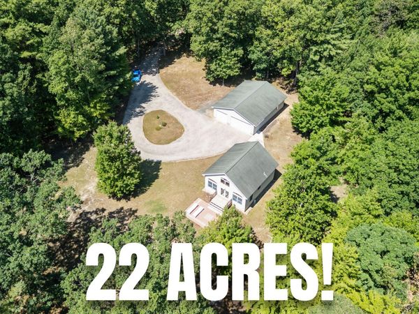 6653 W Jackson Road, Pentwater, MI 49449