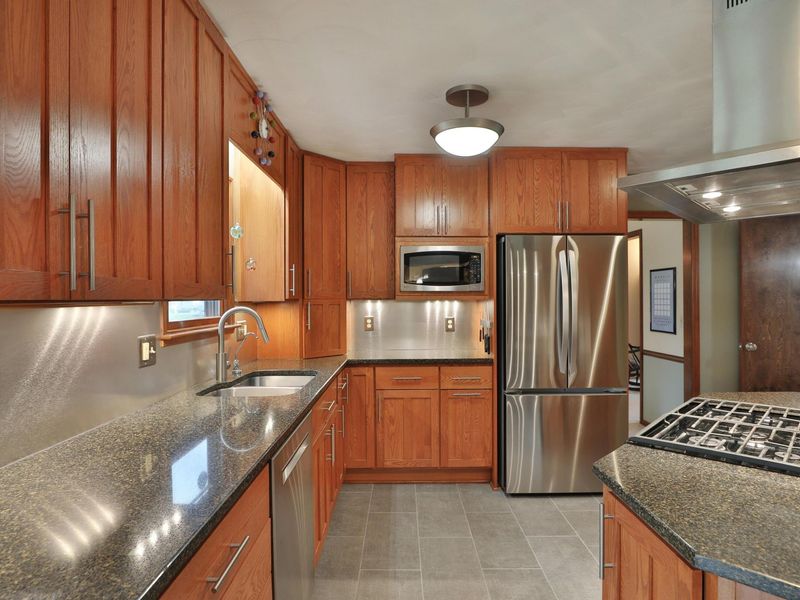 1041 Rutland Way, Columbus, OH 43085 Photo 17