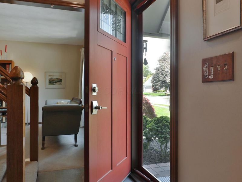 1041 Rutland Way, Columbus, OH 43085 Photo 4