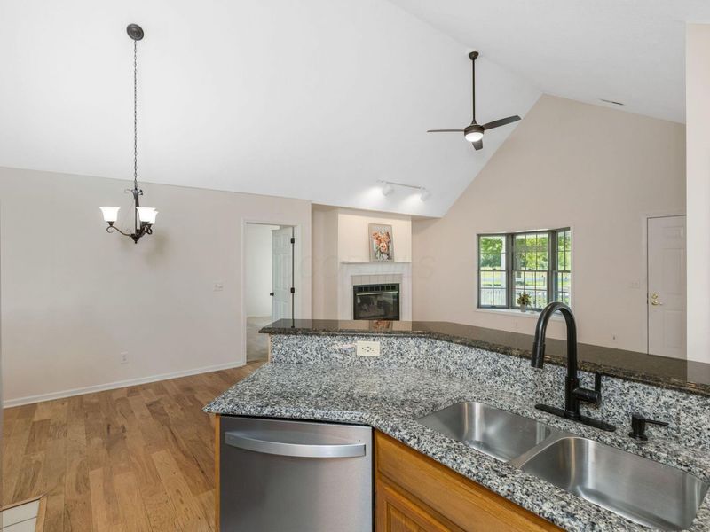 421 Shannon Lane , Granville, OH 43023 Photo 8