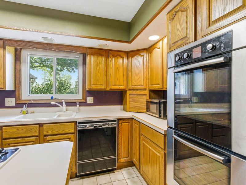 6581 Sherry Lane , Hilliard, OH 43026 Photo 10