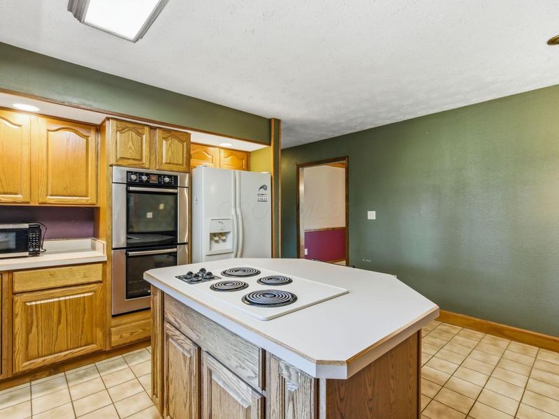 6581 Sherry Lane , Hilliard, OH 43026 Photo 11