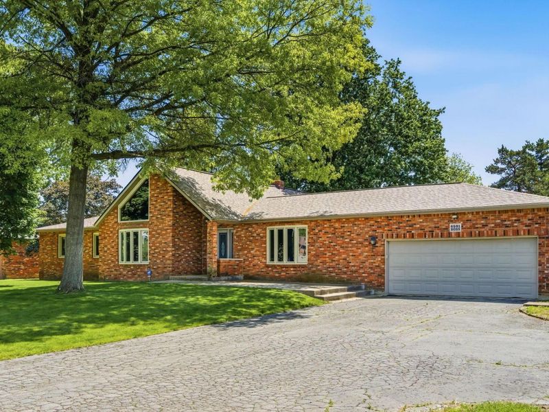 6581 Sherry Lane , Hilliard, OH 43026 Photo 2