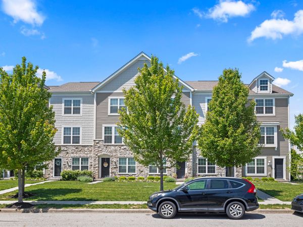 305 Laurel Creek Street, Pickerington, OH 43147