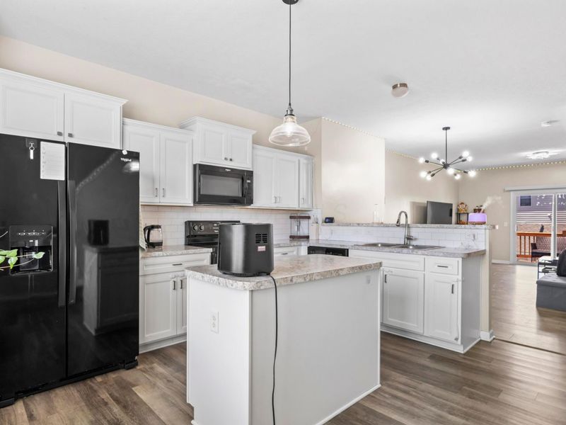 305 Laurel Creek Street, Pickerington, OH 43147 Photo 9