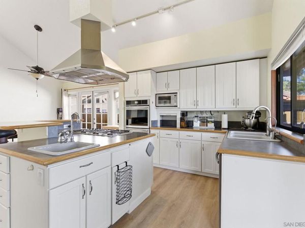 1137 Brewley, Vista, CA 92081