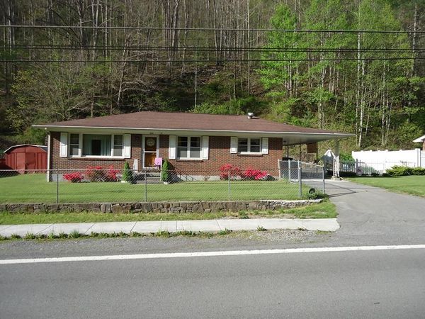 1575 Stewart Street, WELCH, WV 24801