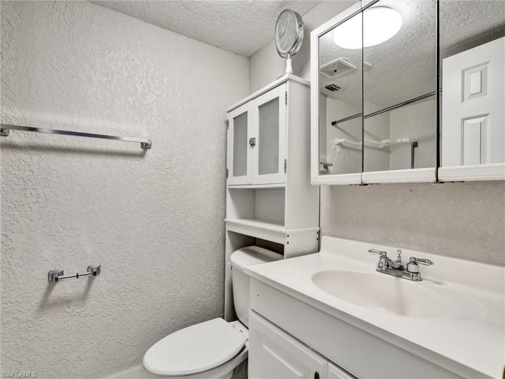 4621 Bayshore Dr , Unit Q1, Naples, FL 34112 Photo