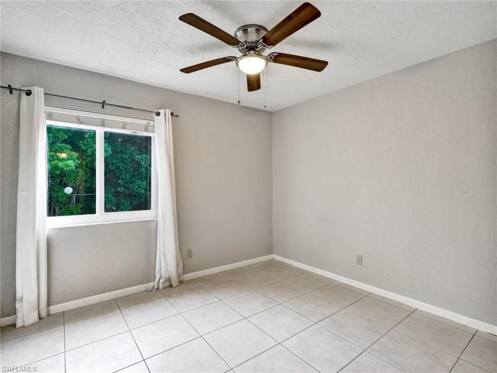 4621 Bayshore Dr , Unit Q1, Naples, FL 34112 Photo