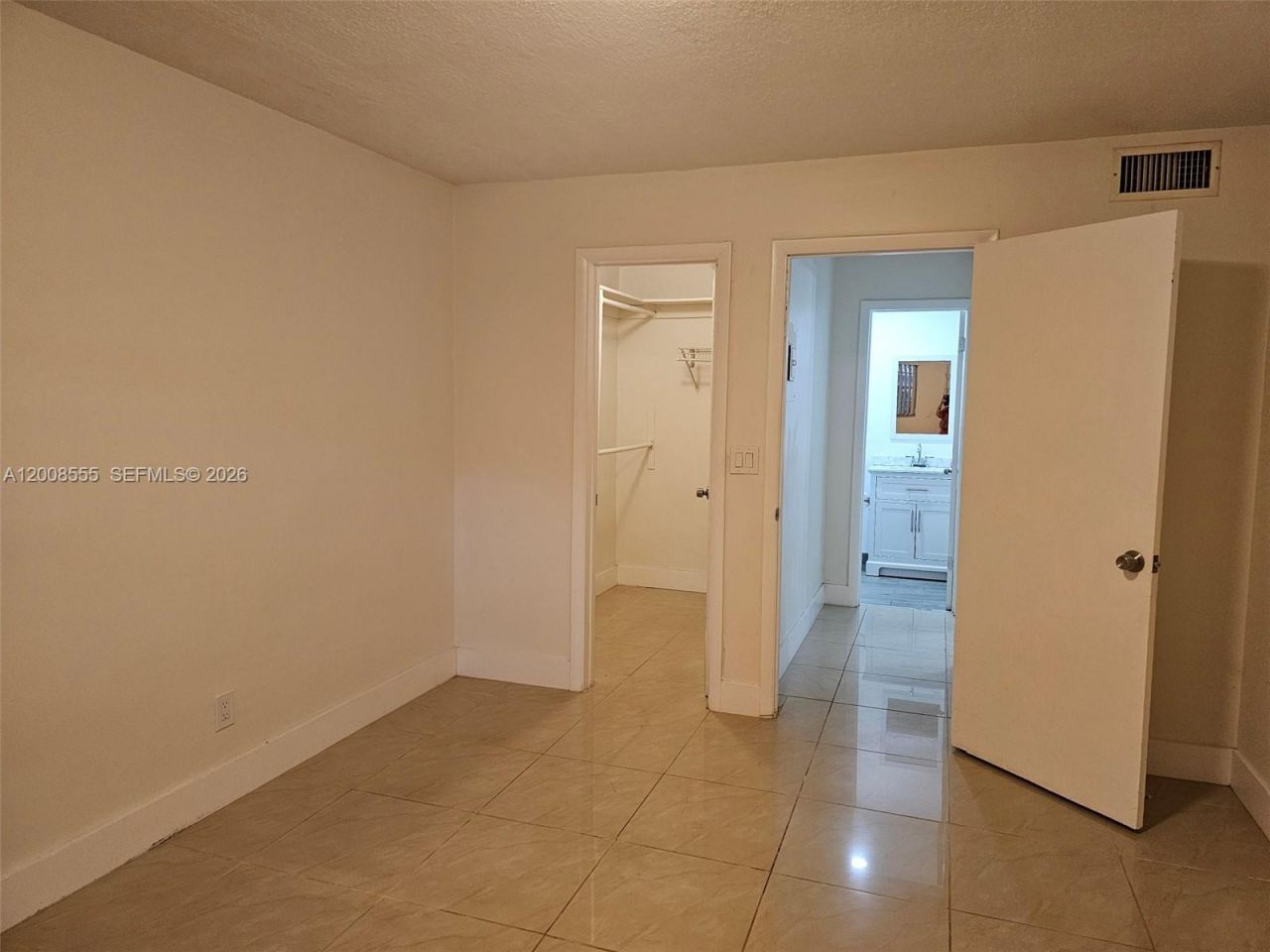 900 Tallwood Ave, Unit 207, Hollywood, FL 33021 Photo