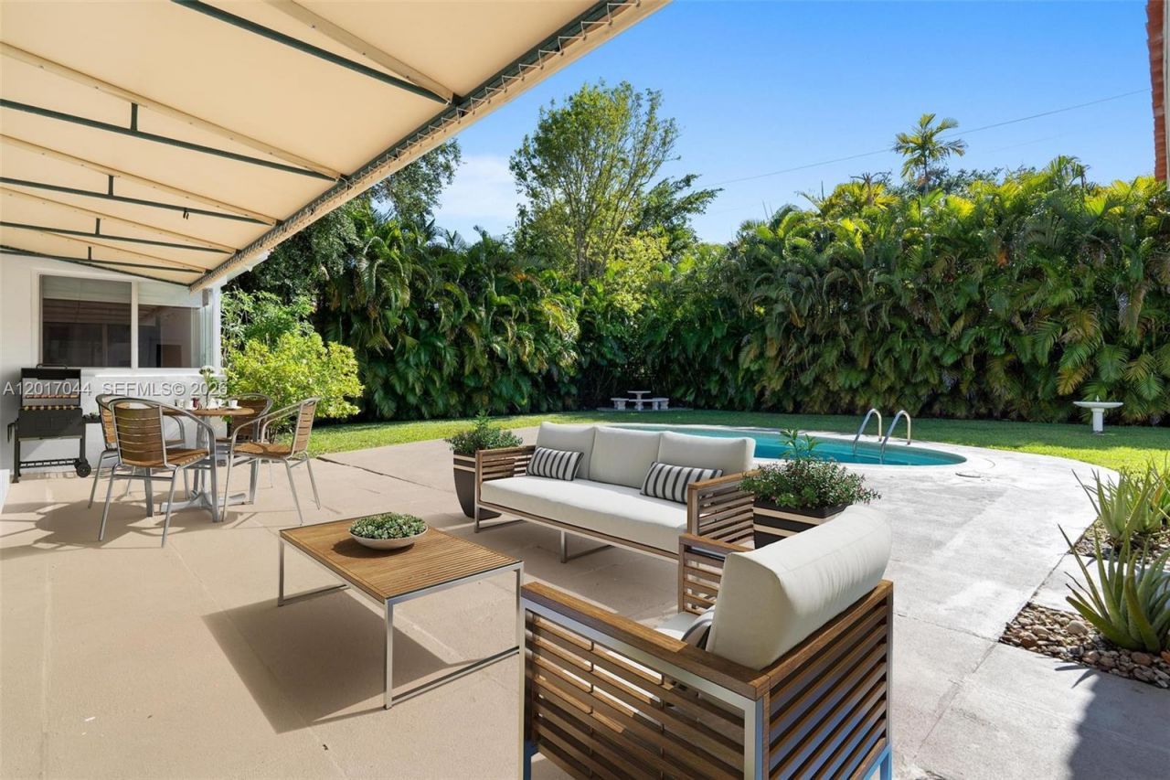 2900 Granada Blvd, Coral Gables, FL 33134 Photo