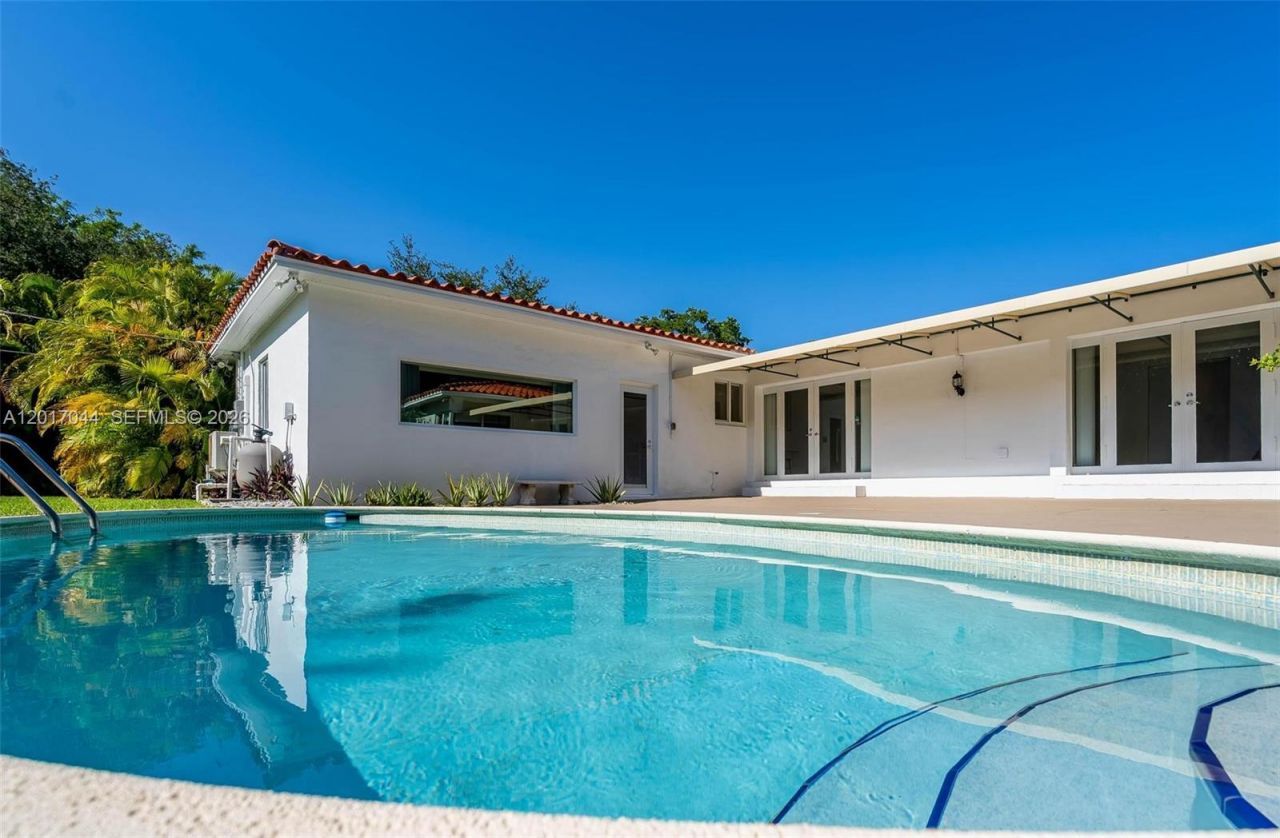 2900 Granada Blvd, Coral Gables, FL 33134 Photo