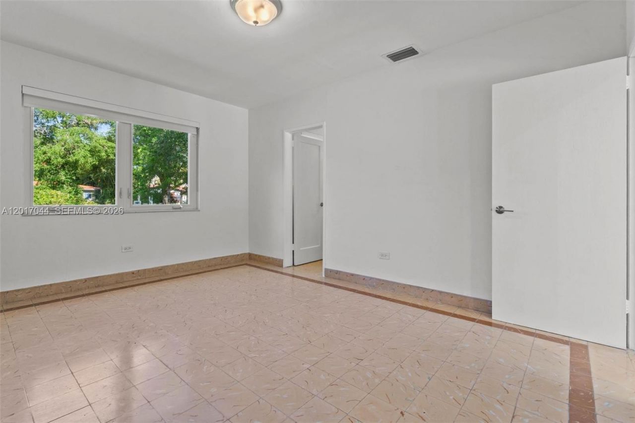 2900 Granada Blvd, Coral Gables, FL 33134 Photo