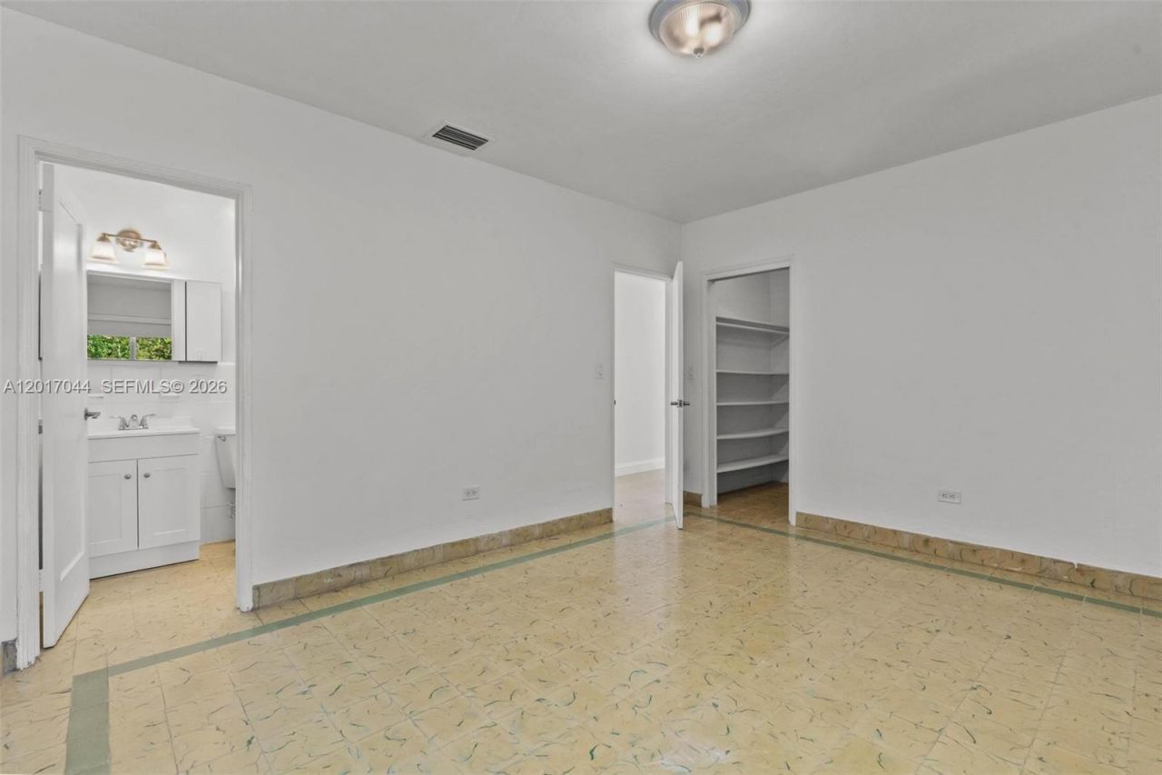 2900 Granada Blvd, Coral Gables, FL 33134 Photo