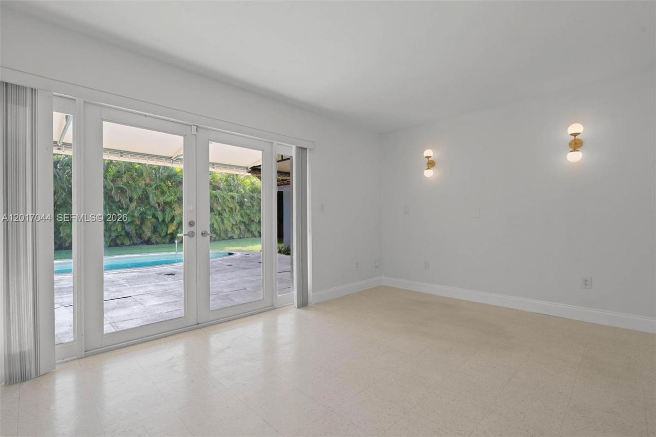 2900 Granada Blvd, Coral Gables, FL 33134 Photo