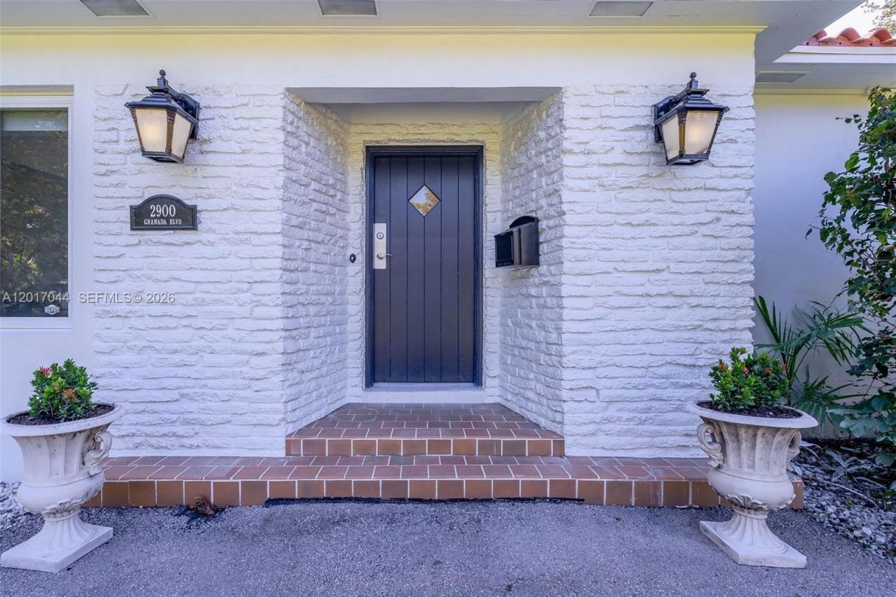 2900 Granada Blvd, Coral Gables, FL 33134 Photo