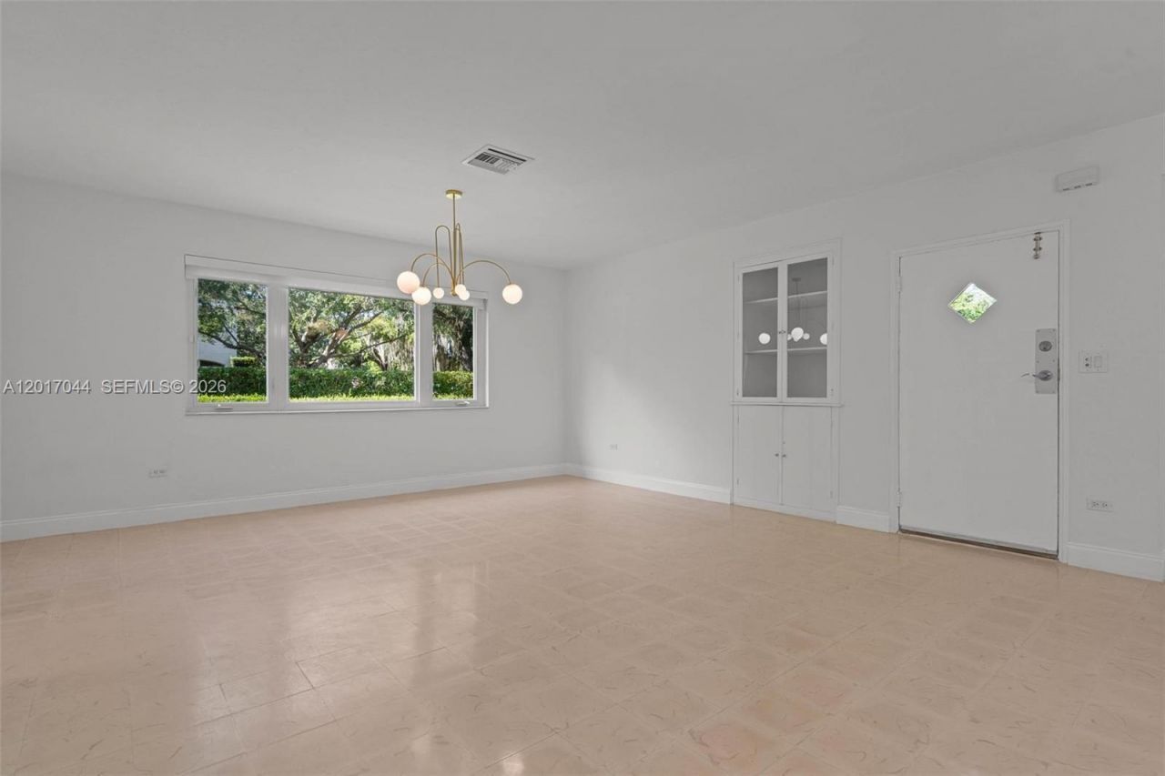 2900 Granada Blvd, Coral Gables, FL 33134 Photo
