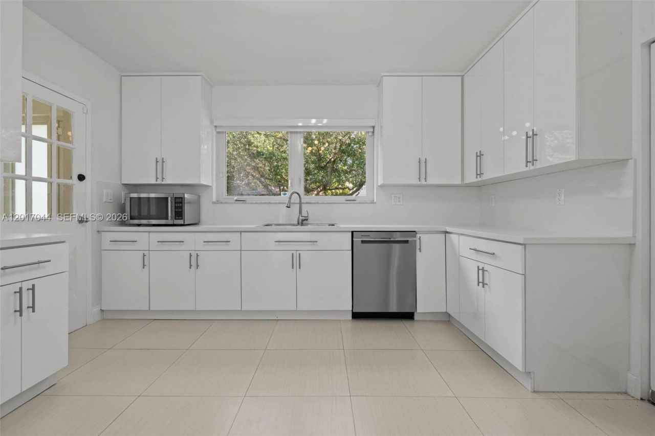 2900 Granada Blvd, Coral Gables, FL 33134 Photo