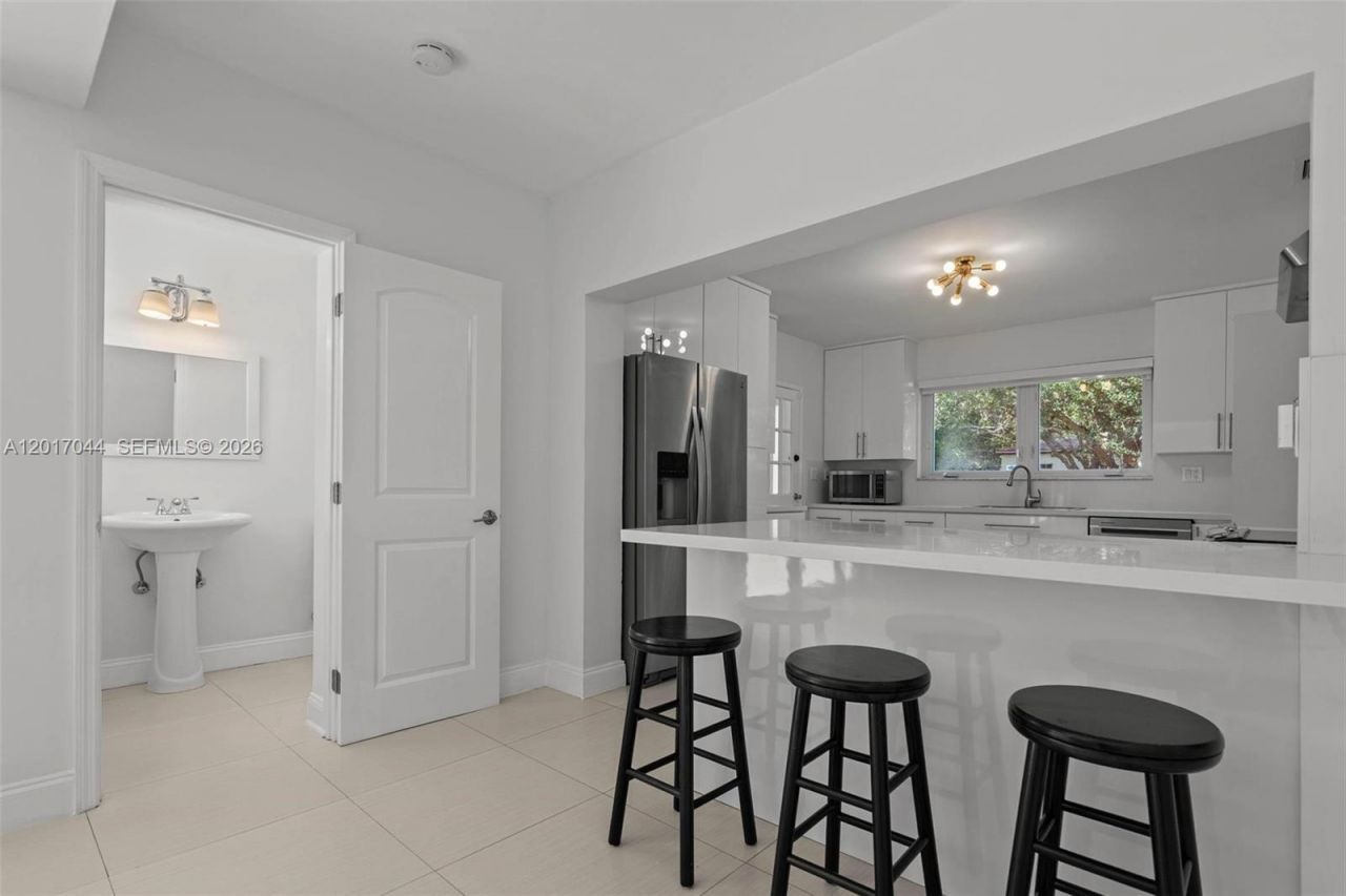 2900 Granada Blvd, Coral Gables, FL 33134 Photo