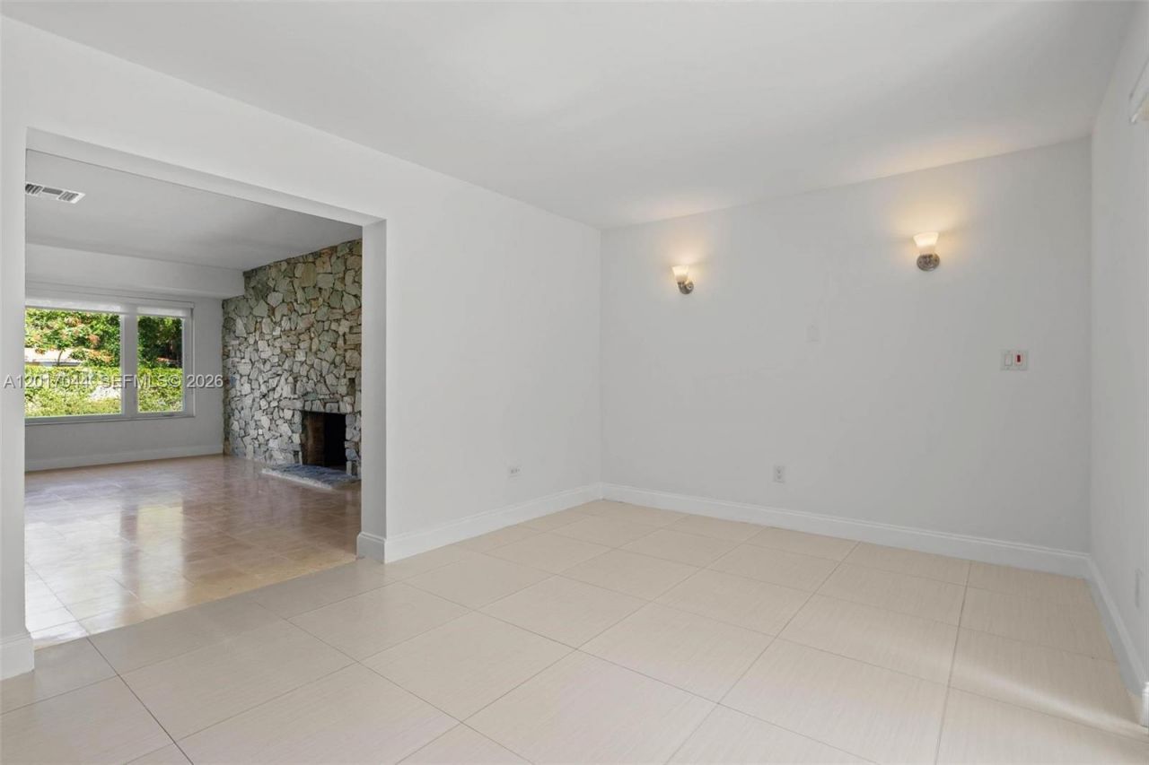 2900 Granada Blvd, Coral Gables, FL 33134 Photo