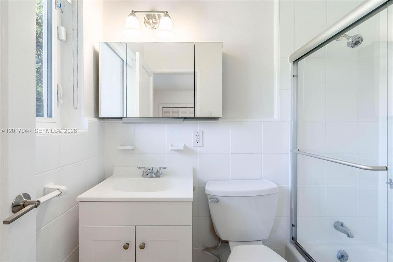 2900 Granada Blvd, Coral Gables, FL 33134 Photo