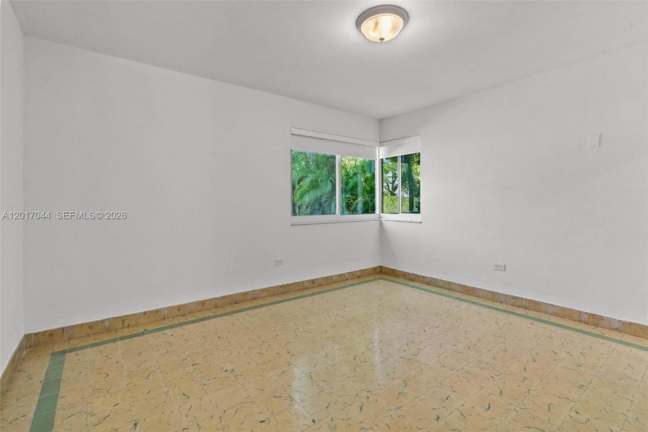 2900 Granada Blvd, Coral Gables, FL 33134 Photo