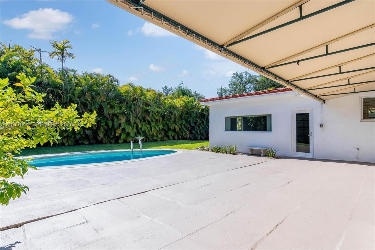 2900 Granada Blvd, Coral Gables, FL 33134 Photo