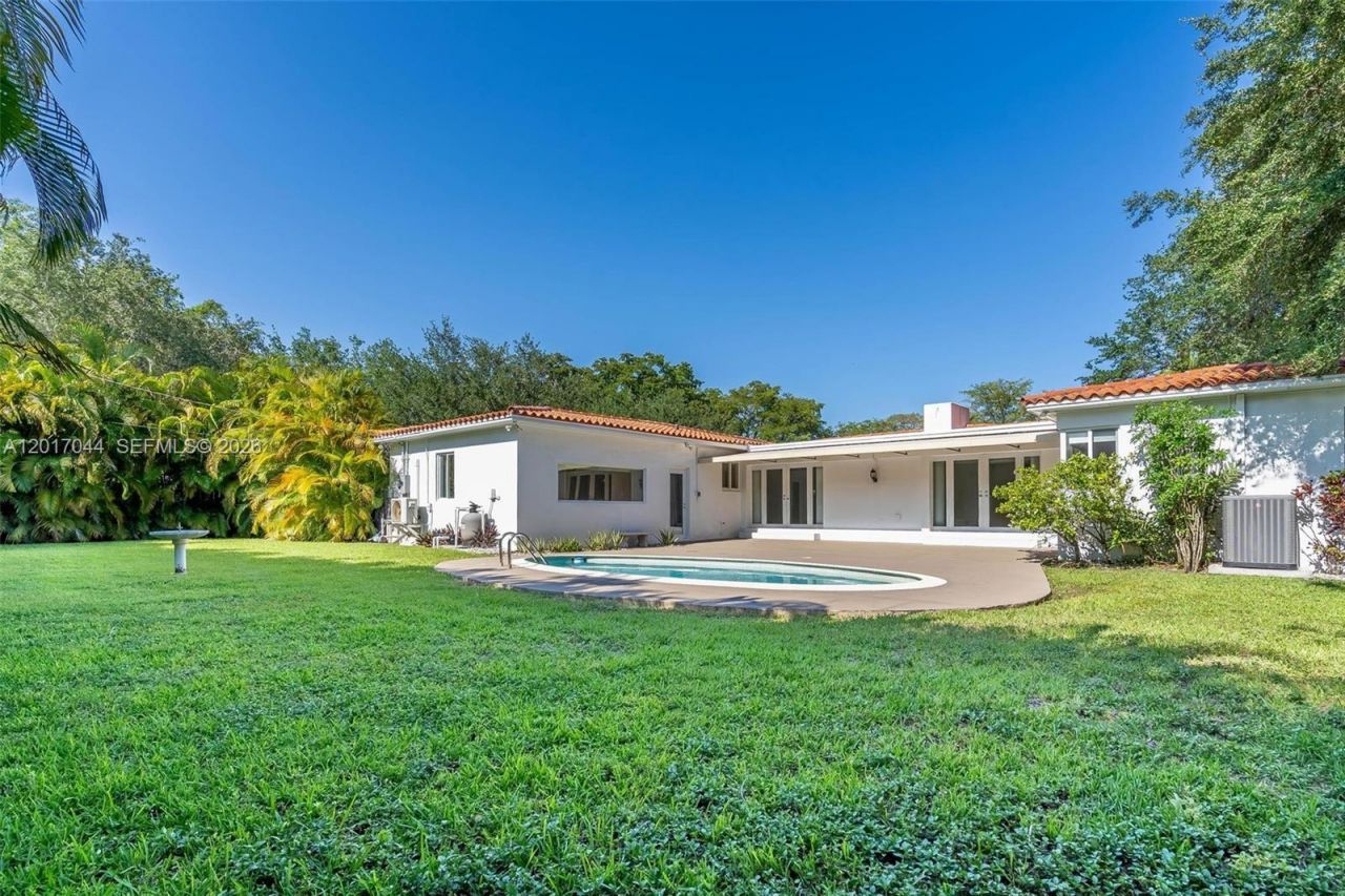 2900 Granada Blvd, Coral Gables, FL 33134 Photo